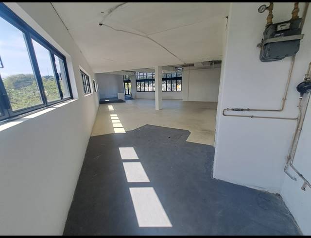 210M² BUSINESS CENTRE TO LET IN SUNNINGDALE